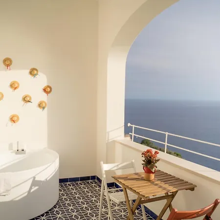 Konukevi Pezz Pezz 4*