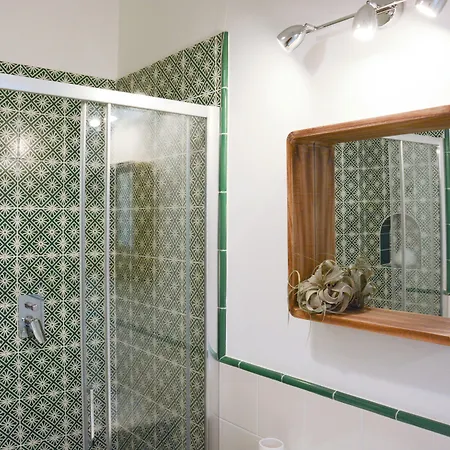 Konukevi Pezz Pezz 4*