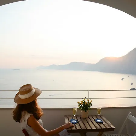 Pezz Pezz Konukevi 4*